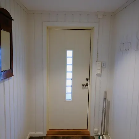 Koselig Leilighet I Grimstad Like Ved Uia Apartment