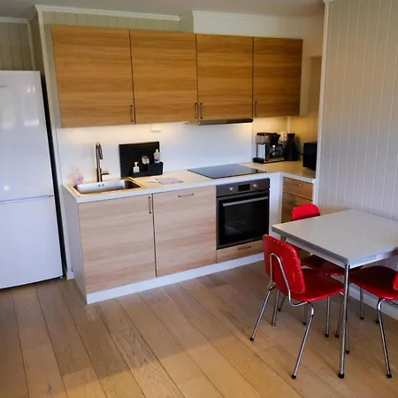 Koselig Leilighet I Grimstad Like Ved Uia Apartment