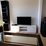 Koselig I Like Ved Uia Appartement
